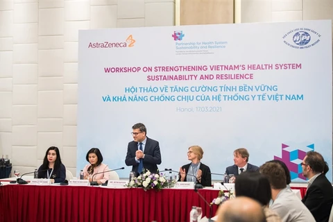 Int'l experts discuss solutions to improve sustainability of health sector 