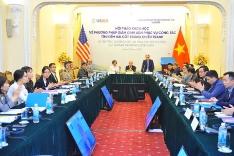 Vietnam, US experts share DNA analysis methods to address war legacies