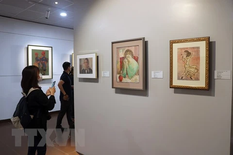 Exhibition of paintings donated by Japanese collector opens in Da Nang