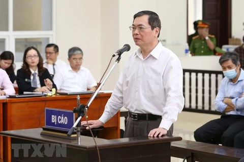 Trial of ex-minister of industry and trade, accomplices reopens 
