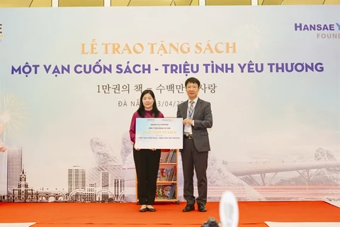 Book donation programme celebrates Vietnam Book Day