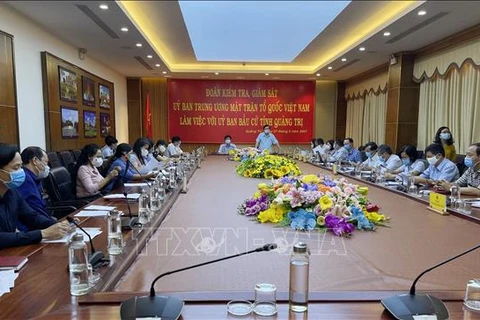 Front leaders inspect election preparations in Ninh Binh, Quang Tri