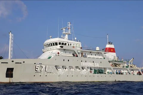Brigade 955 firmly safeguarding sovereignty over seas, islands