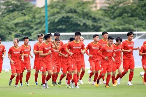 Honda Vietnam stays national football squads' main sponsor