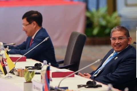 ASEAN envoys to meet junta leader in Myanmar 