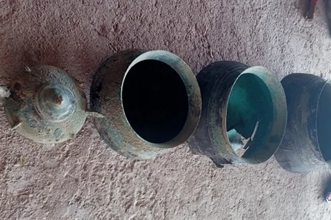Copper artefacts unearthed in central Nghe An province