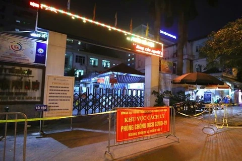 Hanoi Lung Hospital suspends patient admission after nine COVID-19 cases found in hospital