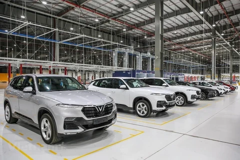 COVID-19 deals blow to automobile sales in July