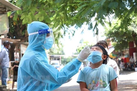 Vietnam records additional 9,605 COVID-19 cases 