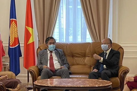 Lao ambassador to France congratulates Vietnam on 76th National Day