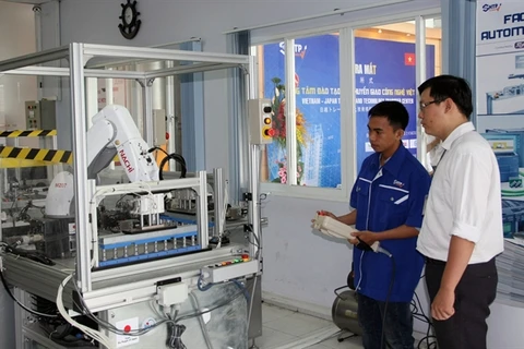 Vietnam boosts high-tech industry