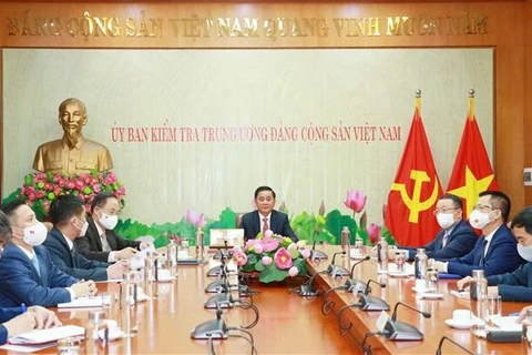 Vietnamese, Chinese Party inspection commissions step up collaboration