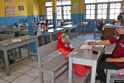 SEA countries gradually reopen schools
