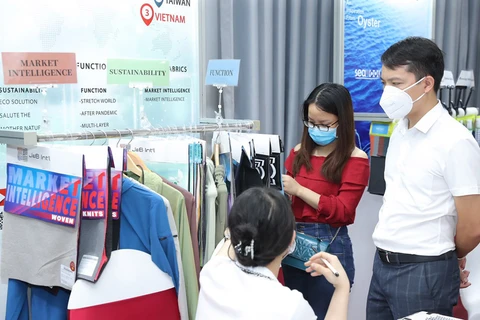 Vietnamese, Taiwanese garment, textile firms foster partnership