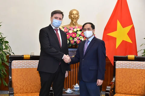 FM: Vietnam wishes to enhance multifaceted cooperation with Poland