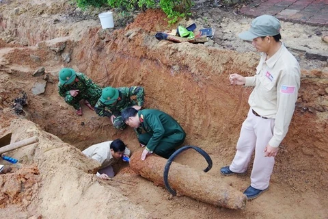 War-time bomb in Quang Tri safely handled