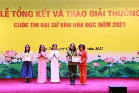Winners of 2021 Reading Culture Ambassador Contest honoured