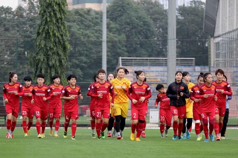 Female footballers called to prepare for Asian Cup finals