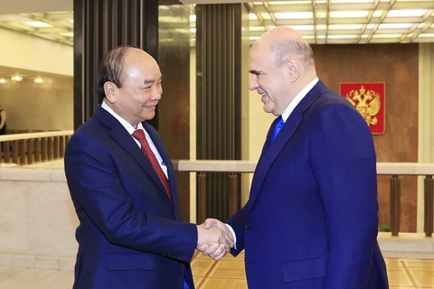 President Nguyen Xuan Phuc meets Russian Prime Minister