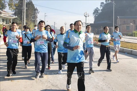 Ha Giang’s marathon race attracts over 50 runners nationwide