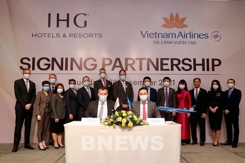 Vietnam Airlines signs cooperation deal with IHG Hotels & Resorts