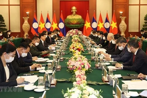 Vietnam, Laos stand side by side in development path