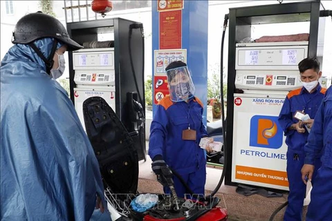 Petrol prices rise for first time this year