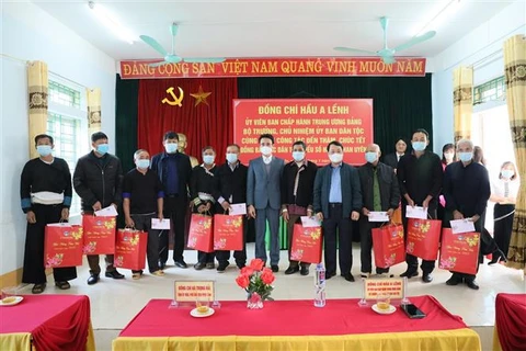 Government official pays Tet visit to ethnic people in Lai Chau