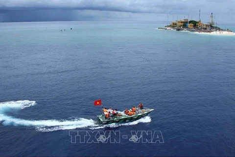 Over 20,000 Da Nang students join contests on homeland sea, islands