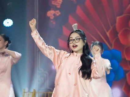 Young singers celebrate Lunar New Year