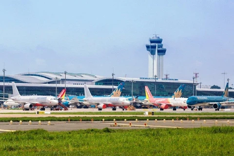 CAAV approves increase of flight frequency at Tan Son Nhat airport 