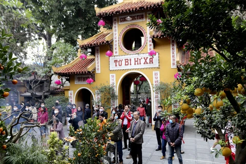 Hanoi relic sites welcome visitors back