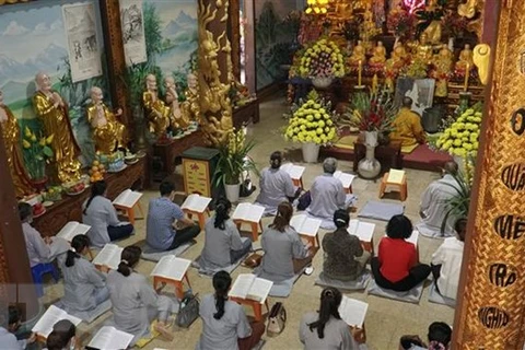 Prayer for peace held for OVs in Laos