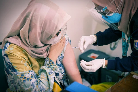 Indonesia aims to vaccinate entire target population in March 