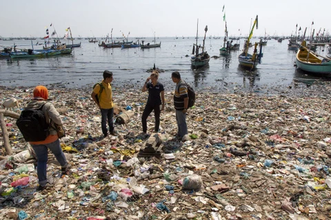 Australia, Indonesia team up to tackle ocean pollution