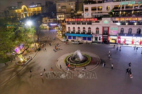 Pedestrian spaces in Hanoi resume operation