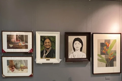 Exhibition honours Vietnamese women, nation and love