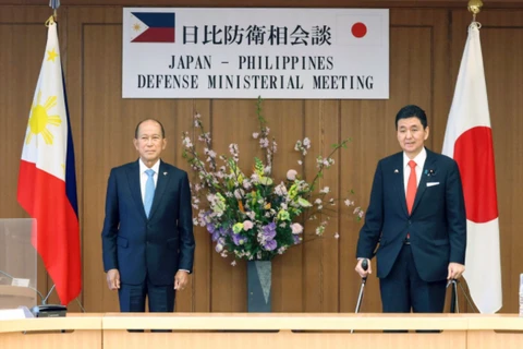 Defence ministers of Philippines, Japan hold talks
