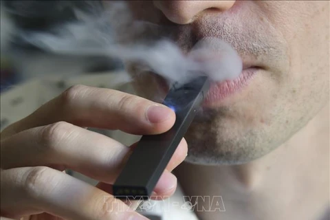 Stronger policy needed to prevent youths from smoking e-cigarettes