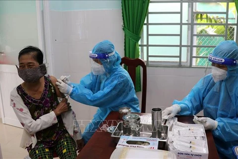 COVID-19: Vietnam records 20,076 new cases on April 15