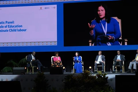 Vietnam shares experience in increasing children's access to education 