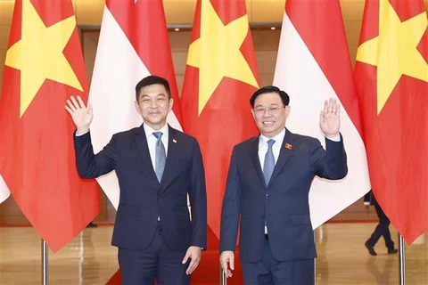 Vietnam, Singapore agree to further advance parliamentary relations