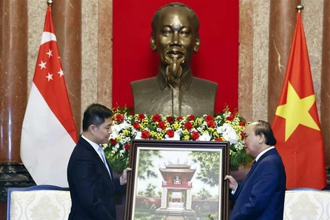 President wishes for more Vietnam-Singapore cooperation projects 