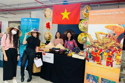Vietnam attends Int’l Food and Culture Bazaar in Brazil