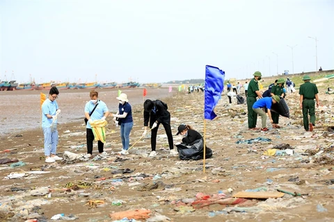 More effort needed on plastic ocean waste: experts