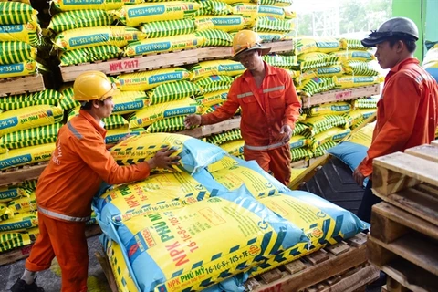 New fertiliser export tax questioned