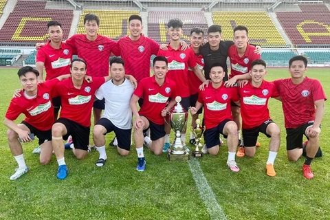 Vietnamese team secure championship at football tournament held by Czech Senate