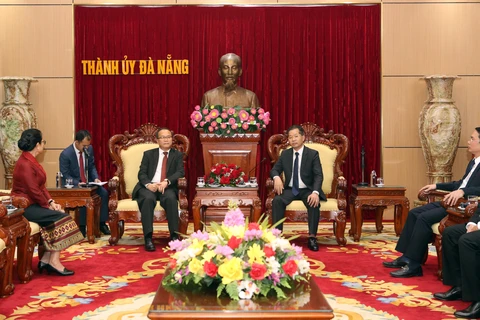 Da Nang enhances friendship, cooperation with Lao localities