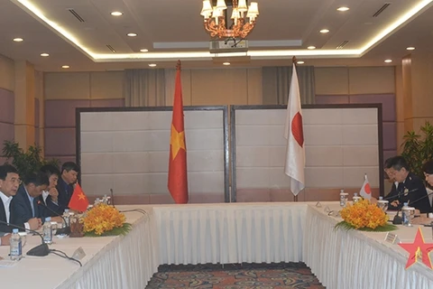 Defence Minister Giang meets Lao, Japanese, Cambodian counterparts on sidelines of ADMM-16