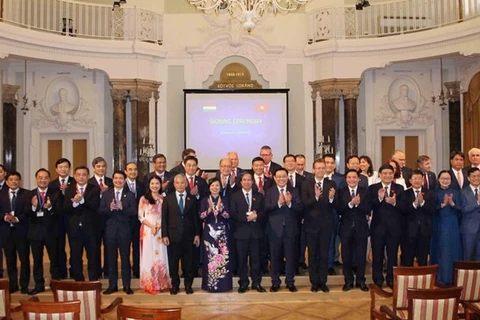 Vietnam enhances educational cooperation with Hungary
